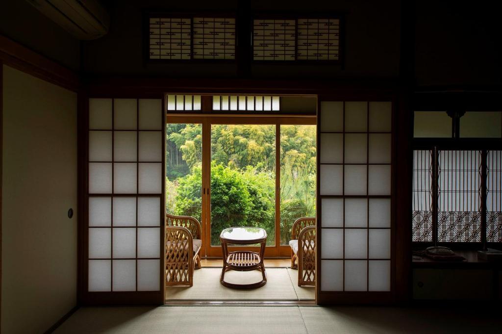Hotel Nanzanso Izunokuni Habitación foto